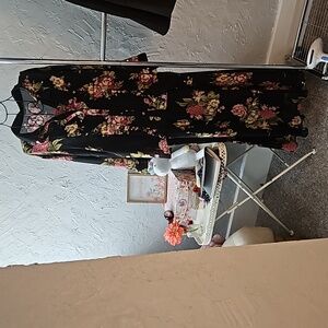 Premier International floral dress with sheer jacket. Size 3X.